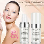 Self-Adjust Color Matching Foundation